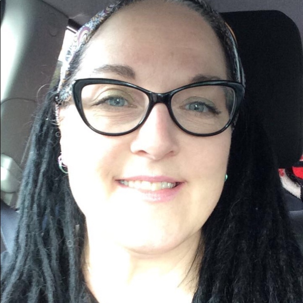 Meet your Posher, Brenda